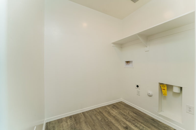 1,990/Mo, 6912 S Portugal Ave Tucson, AZ 85757 Laundry Room View