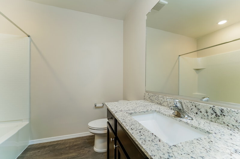 1,990/Mo, 6912 S Portugal Ave Tucson, AZ 85757 Bathroom View