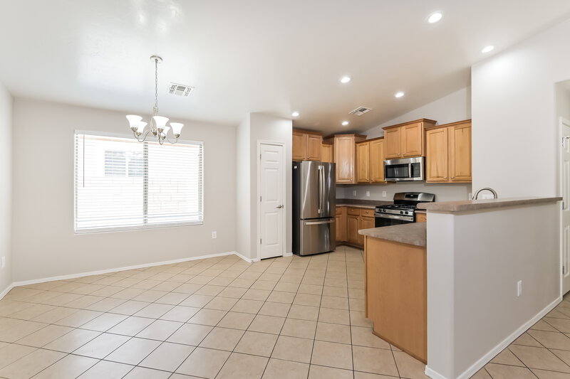 1,815/Mo, 581 W Calle Cajeta Sahuarita, AZ 85629 Misc View 5