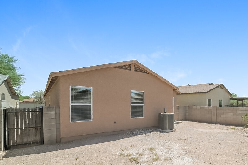 1,755/Mo, 3847 E Hopseed Ln Tucson, AZ 85706 Rear View
