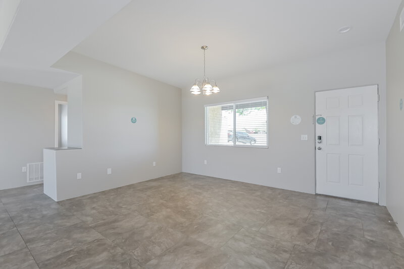 2,110/Mo, 9289 N Whipsnake Way Tucson, AZ 85742 Living Room View 3