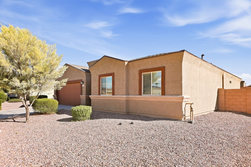 1,910/Mo, 7471 W Calle Aragon Tucson, AZ 85757 Front View
