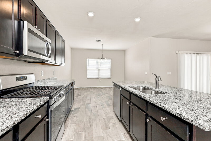 1,910/Mo, 7471 W Calle Aragon Tucson, AZ 85757 Kitchen View 2
