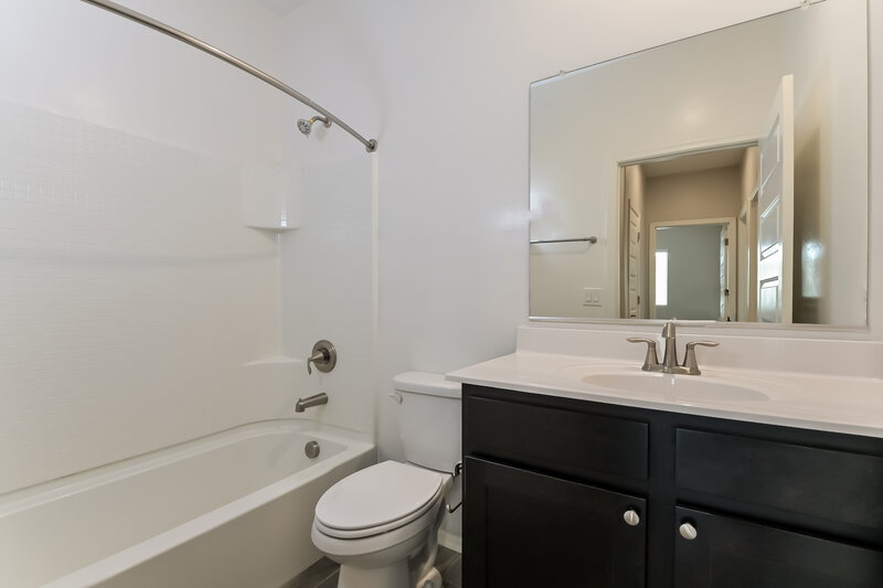 1,885/Mo, 7471 W Calle Aragon Tucson, AZ 85757 Main Bathroom View