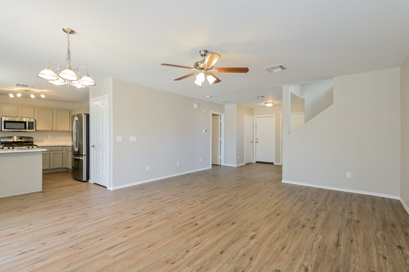 1,915/Mo, 18406 S Copper Basin Dr Green Valley, AZ 85614 Living Room View 3