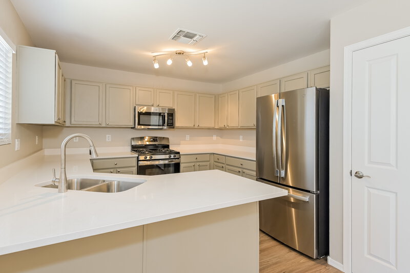 1,915/Mo, 18406 S Copper Basin Dr Green Valley, AZ 85614 Kitchen View