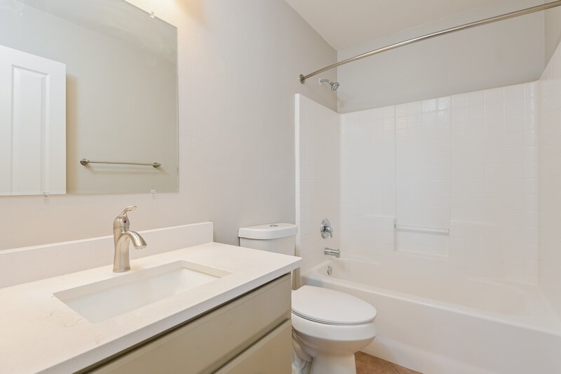 1,915/Mo, 18406 S Copper Basin Dr Green Valley, AZ 85614 Bathroom View