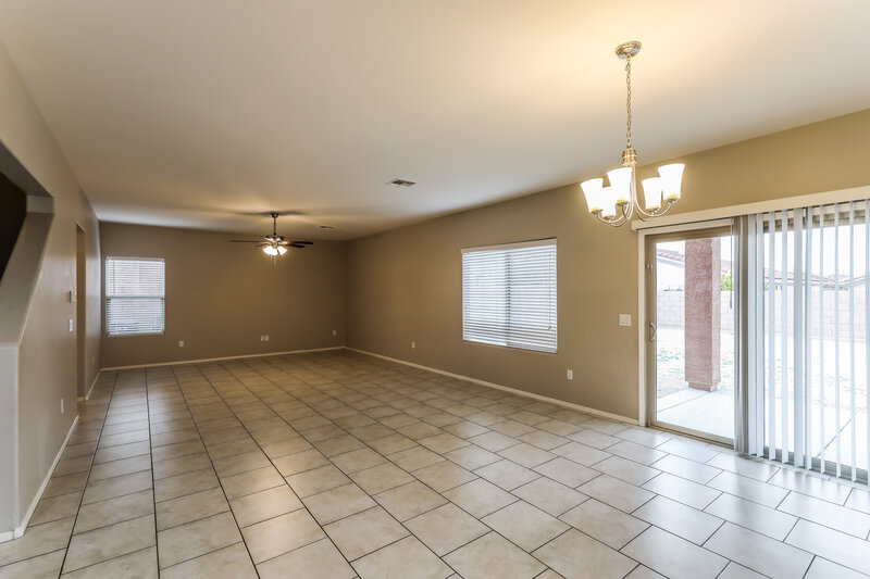 1,795/Mo, 207 E Calle Vivaz Green Valley, AZ 85614 Living Room View 2