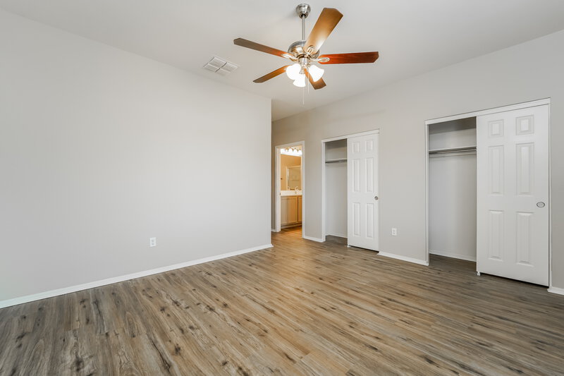 1,645/Mo, 8448 W Green Kingfisher Ln Tucson, AZ 85757 Main Bedroom View