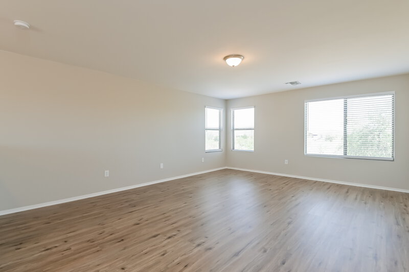 1,900/Mo, 909 W Placita El Cauce Rico Green Valley, AZ 85614 Family Room View