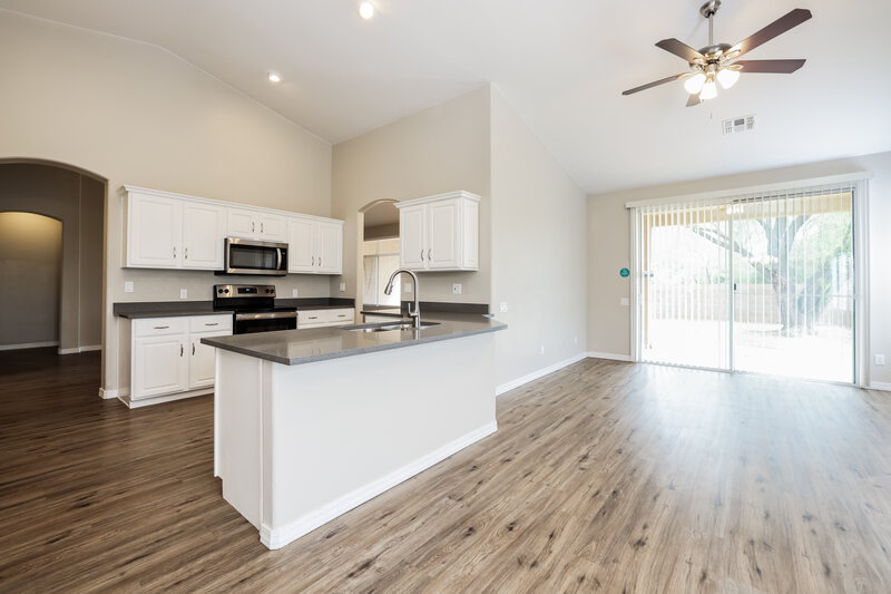 2,065/Mo, 9970 E Paseo San Bernardo Tucson, AZ 85747 Kitchen View 2