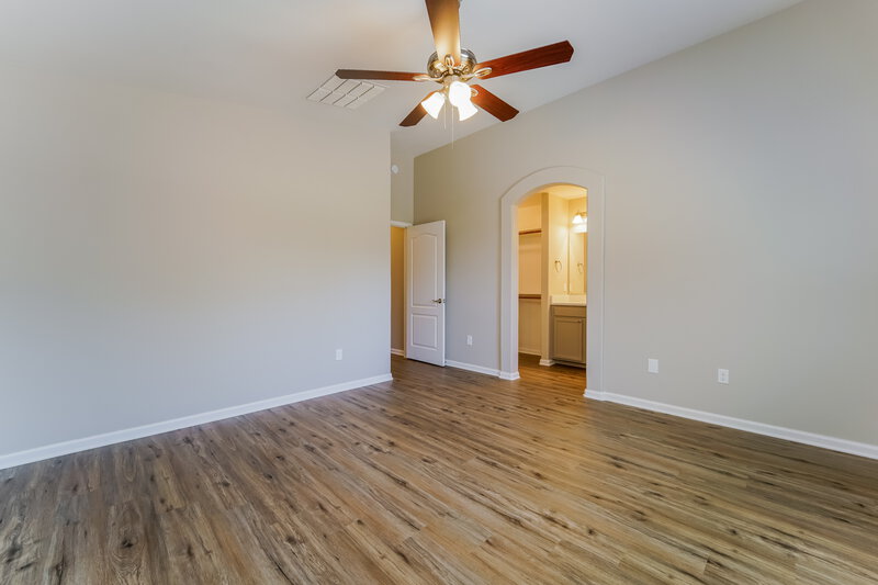 2,000/Mo, 11475 W Magic Song Street Marana, AZ 85658 Main Bedroom View
