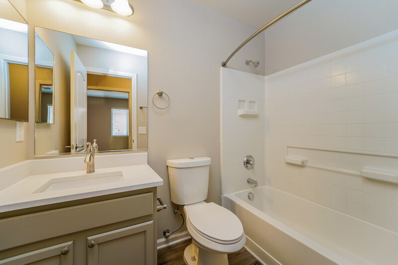 2,000/Mo, 11475 W Magic Song Street Marana, AZ 85658 Bathroom View