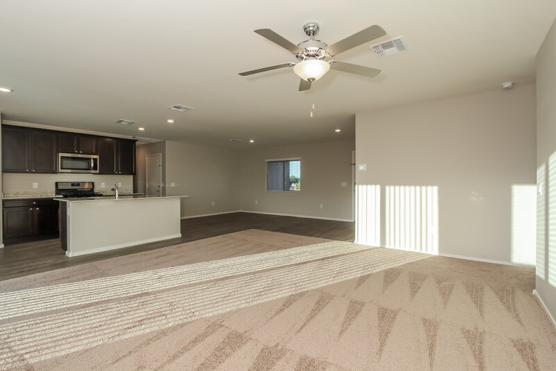 1,740/Mo, 7084 S Victor Dr Tucson, AZ 85757 Living Room View 2