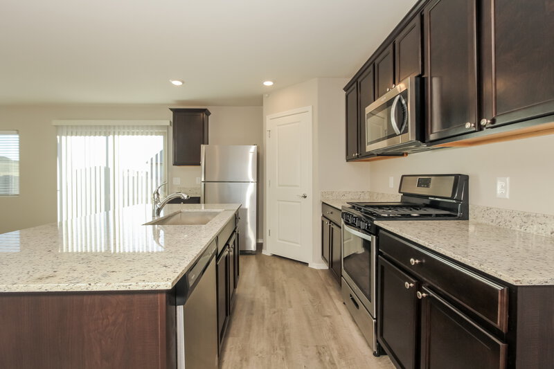 1,740/Mo, 7084 S Victor Dr Tucson, AZ 85757 Kitchen View