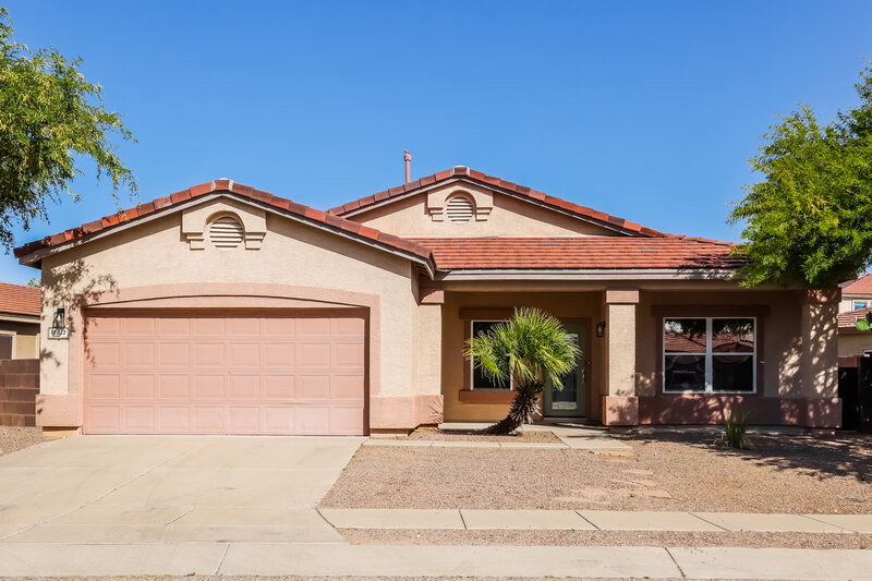 1,910/Mo, 10833 S Camino San Clemente Vail, AZ 85641 External View