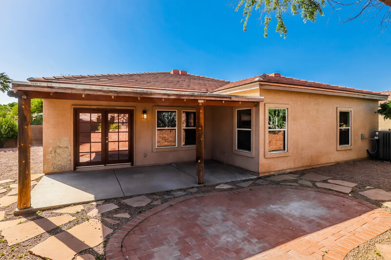 2,100/Mo, 10833 S Camino San Clemente Vail, AZ 85641 Rear View