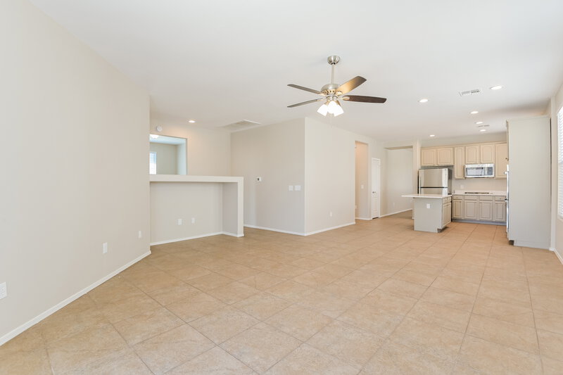 1,985/Mo, 498 W Vuelta Friso Sahuarita, AZ 85629 Living Room View 3