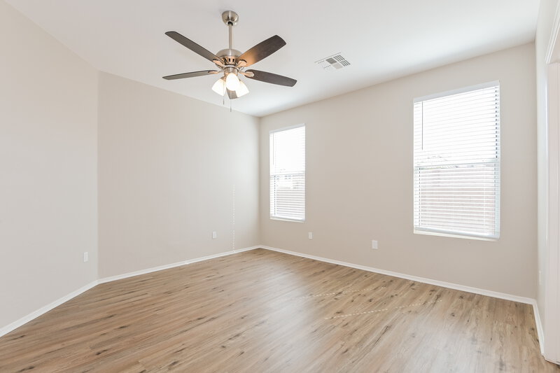 1,985/Mo, 498 W Vuelta Friso Sahuarita, AZ 85629 Main Bedroom View