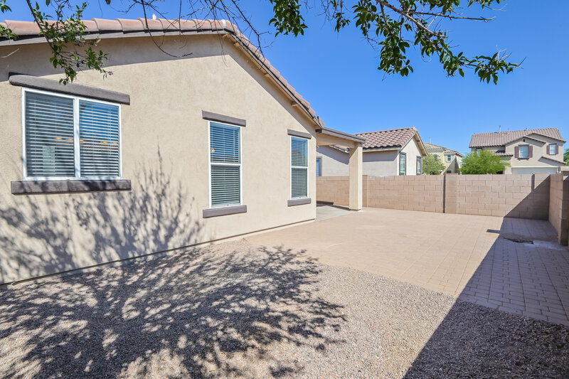 1,985/Mo, 498 W Vuelta Friso Sahuarita, AZ 85629 Rear View 2