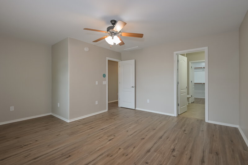 2,105/Mo, 121 W Calle Paso Suave Sahuarita, AZ 85629 Main Bedroom View 2
