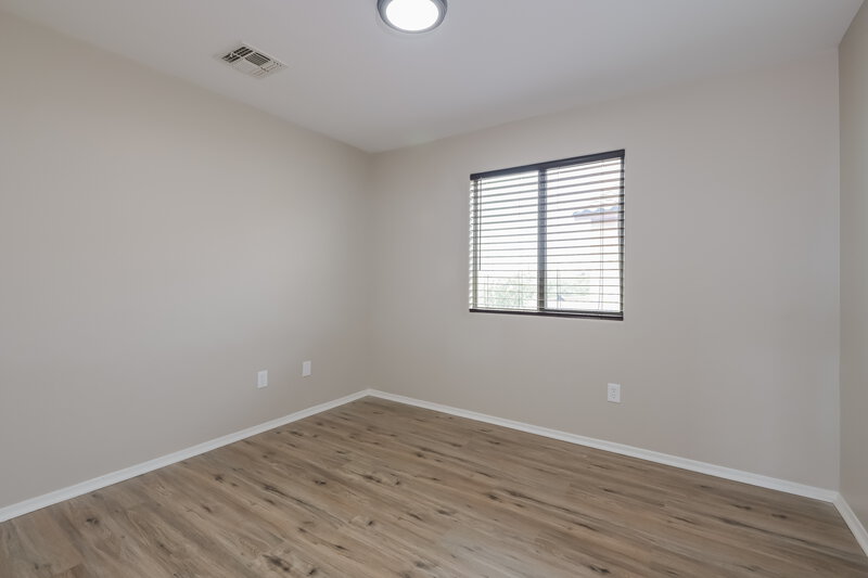 2,105/Mo, 121 W Calle Paso Suave Sahuarita, AZ 85629 Bedroom View 2