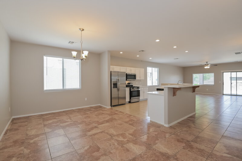 1,810/Mo, 12809 E Hartshorn Pass Vail, AZ 85641 Living Room View