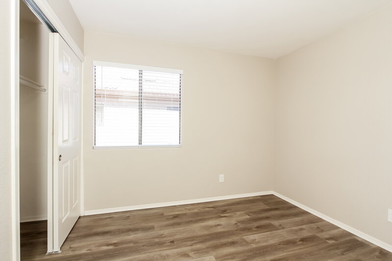 2,185/Mo, 6586 W Blythe Pl Tucson, AZ 85743 Bedroom View