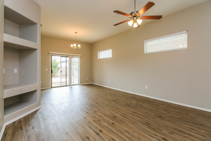 1,925/Mo, 352 E Calle Minerva Green Valley, AZ 85614 Dining Room View