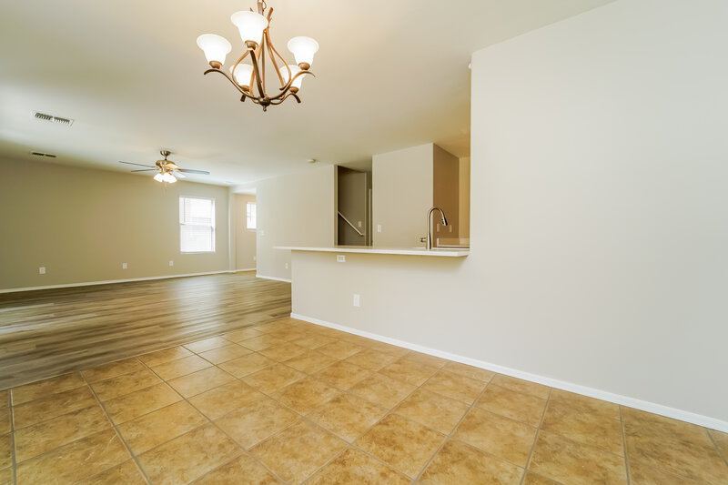 1,945/Mo, 713 West Emerald Key Dr Green Valley, AZ 85614 Dining Room View