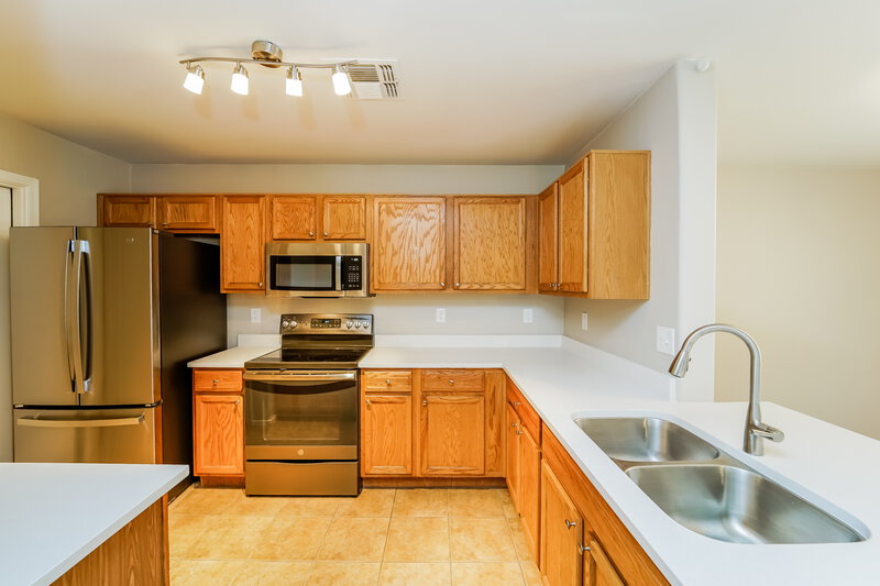 1,945/Mo, 713 West Emerald Key Dr Green Valley, AZ 85614 Kitchen View