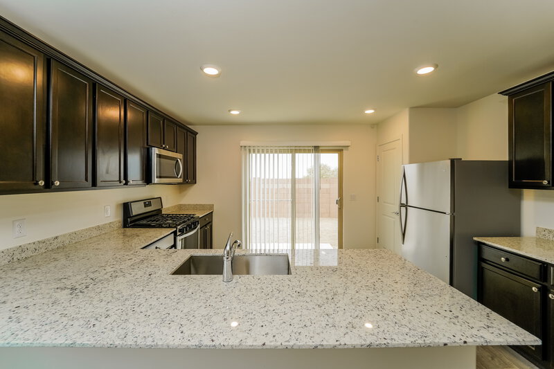 1,830/Mo, 12946 N Ong Dr Marana, AZ 85653 Kitchen View