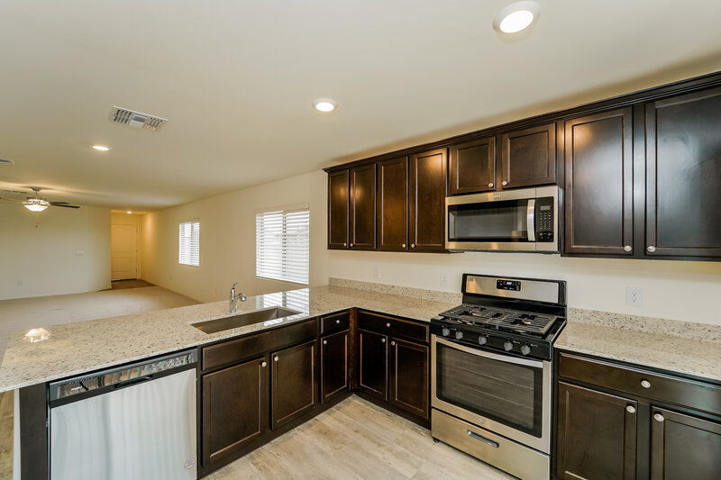 1,830/Mo, 12946 N Ong Dr Marana, AZ 85653 Kitchen View 2