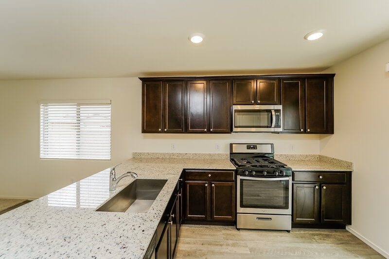 1,830/Mo, 12946 N Ong Dr Marana, AZ 85653 Kitchen View 3