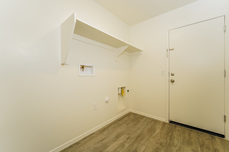 1,830/Mo, 12946 N Ong Dr Marana, AZ 85653 Laundry Room View