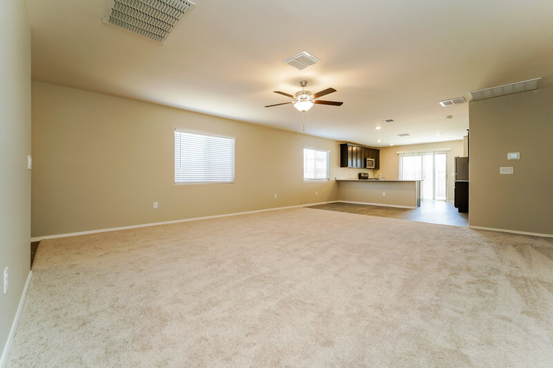 2,040/Mo, 12919 N Ong Dr Marana, AZ 85653 Living Room View 2