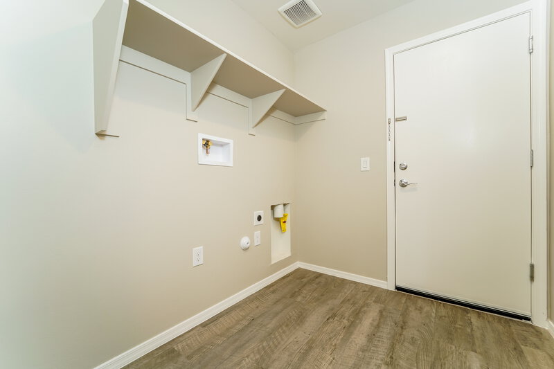 2,040/Mo, 12919 N Ong Dr Marana, AZ 85653 Walk In Closet View