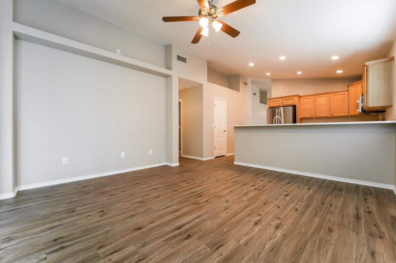 1,800/Mo, 6797 W Copperwood Way Tucson, AZ 85757 Living Room View