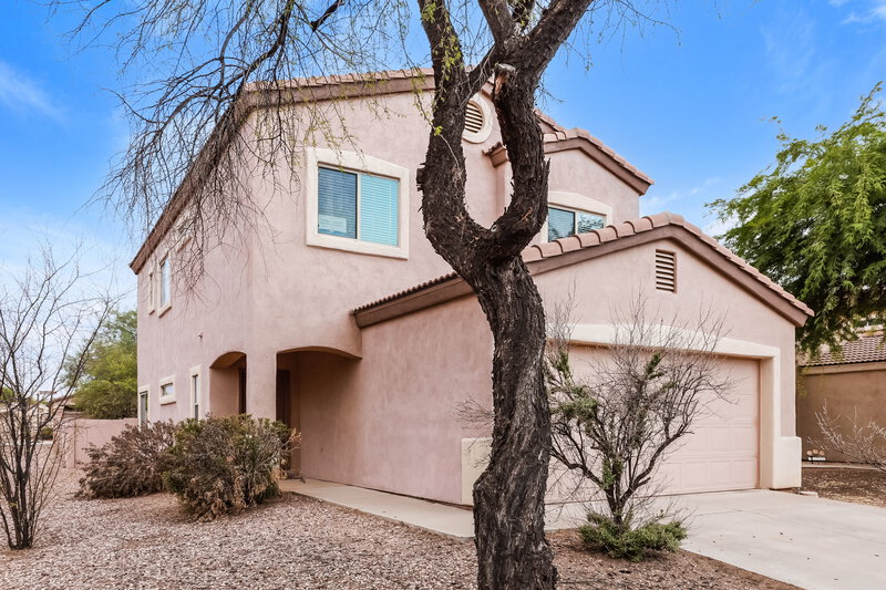 1,920/Mo, 476 E Placita Rejilla Sahuarita, AZ 85629 Front View