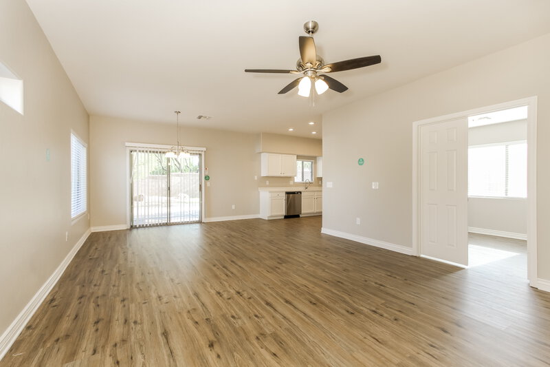 2,040/Mo, 476 E Placita Rejilla Sahuarita, AZ 85629 Living Room View