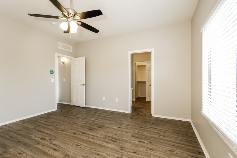 2,040/Mo, 476 E Placita Rejilla Sahuarita, AZ 85629 Main Bedroom View 2