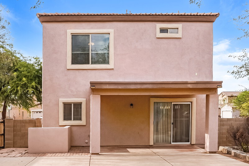 1,920/Mo, 476 E Placita Rejilla Sahuarita, AZ 85629 Rear View