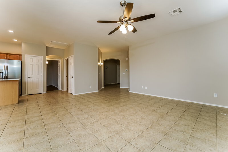 2,125/Mo, 60639 E Eagle Heights Dr SADDLEBROOKE, AZ 85739 Living Room View