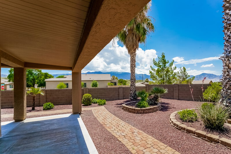 2,125/Mo, 60639 E Eagle Heights Dr SADDLEBROOKE, AZ 85739 Rear View