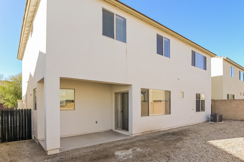 2,005/Mo, 93 E Calle del Rondador Sahuarita, AZ 85629 Rear View