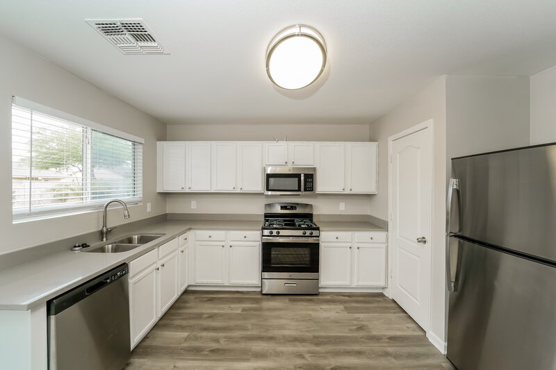 2,070/Mo, 4860 W Calle Don Alberto Tucson, AZ 85757 Kitchen View