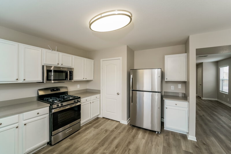 2,070/Mo, 4860 W Calle Don Alberto Tucson, AZ 85757 Kitchen View 2