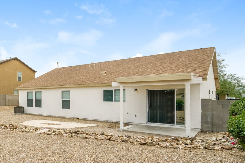 2,070/Mo, 4860 W Calle Don Alberto Tucson, AZ 85757 Rear View
