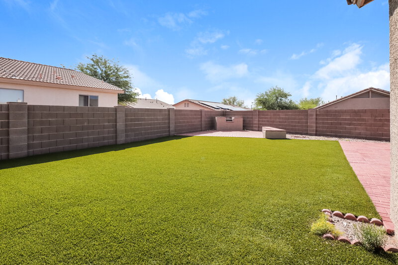 2,045/Mo, 5861 W Agave Bloom Ln Tucson, AZ 85735 Rear View