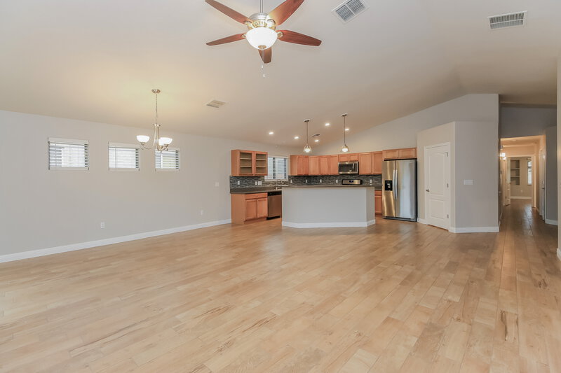 2,030/Mo, 359 N Rock Station Dr Sahuarita, AZ 85629 Living Room View